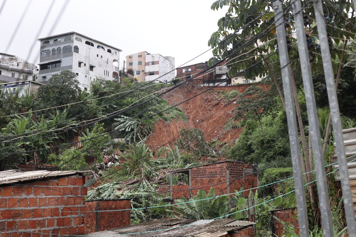 Área onde aconteceu deslizamento