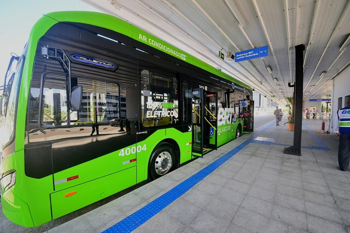 BRT teve serviço afetado devido às ocorrências de chuvas nesta quarta