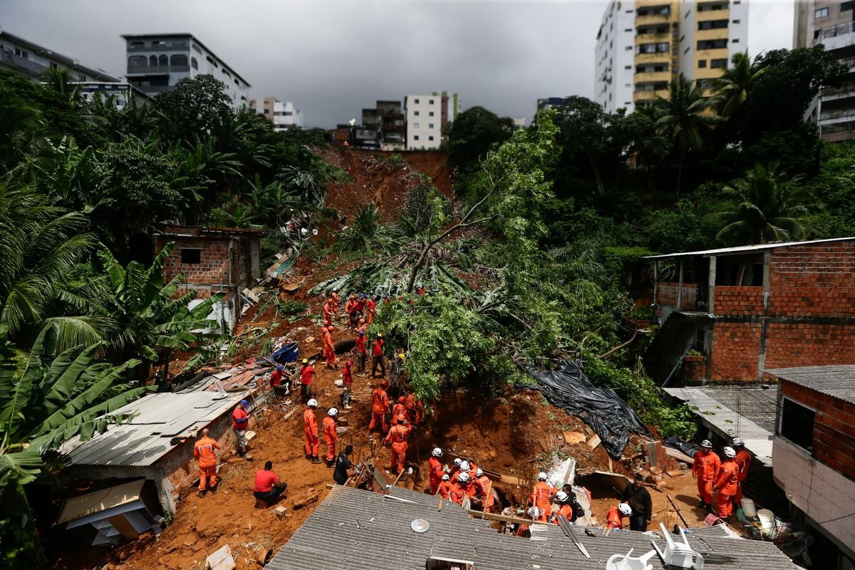 Trabalho de resgate continua em Saramandaia