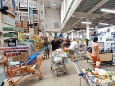 Imagem - Propaganda enganosa: clientes denunciam que mercados não oferecem preços anunciados