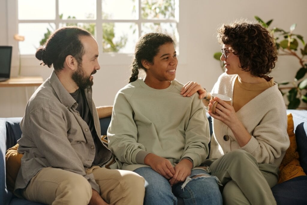 Embora conselhos sejam importantes, a decisão de seguir em uma carreira deve ser apoiada em autoconhecimento (Imagem: Pressmaster | Shutterstock)