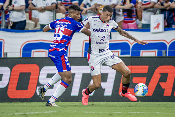 Vitória e Fortaleza se enfrentam neste domingo (1º)