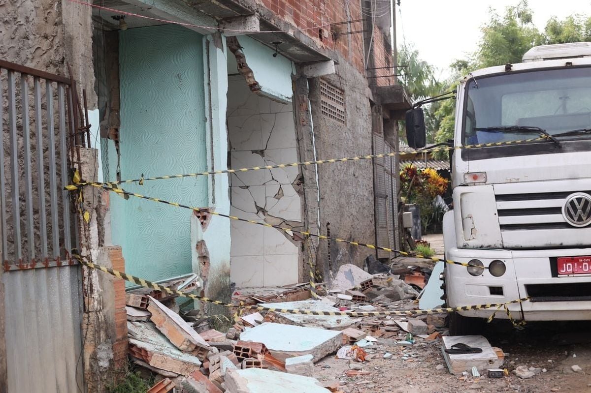 Casa será demolida pela Secretaria Municipal de Desenvolvimento Urbano