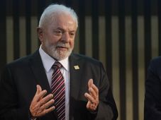 Imagem - Lula permanecerá internado por alguns dias, diz Paulo Pimenta