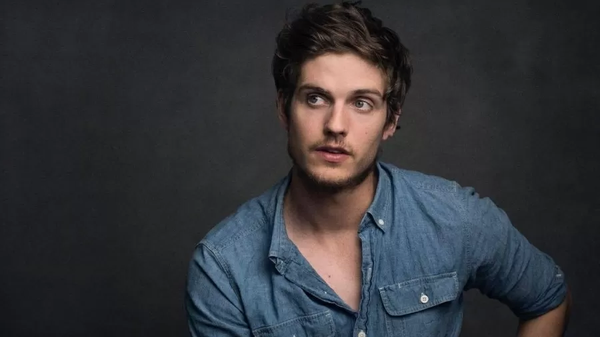 Daniel Sharman