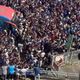 Imagem - Jogadores do Bahia passam no meio da torcida durante recepção na Fonte Nova; veja