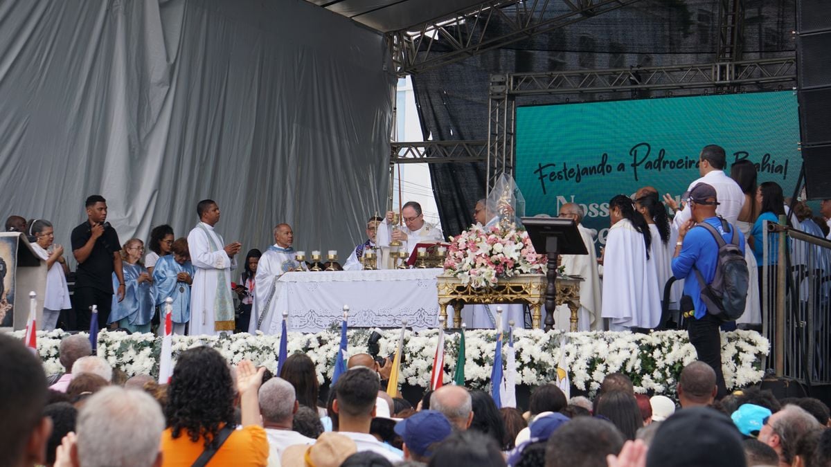 Missa solene em homenagem à Nossa Senhora da Conceição da Praia