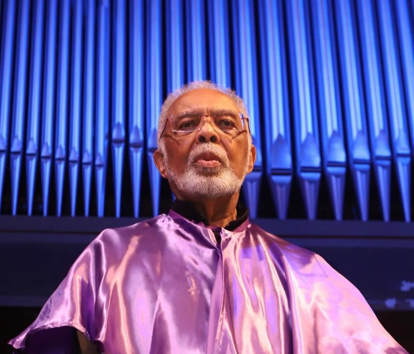 Gilberto Gil recebe título de doutor honoris causa pela Uerj por Divulgação