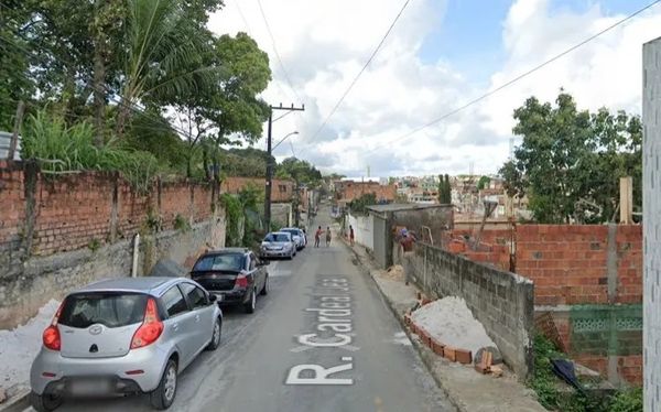 Rua Cardeal Jean, no bairro Rio Sena, Subúrbio Ferroviário de Salvador