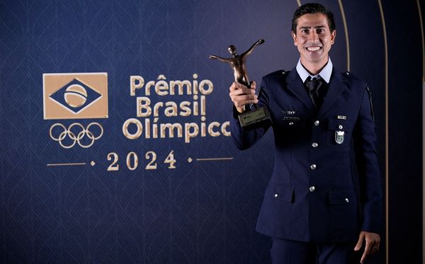 Caio Bonfim é eleito atleta do ano de 2024 no Prêmio Brasil Olímpico