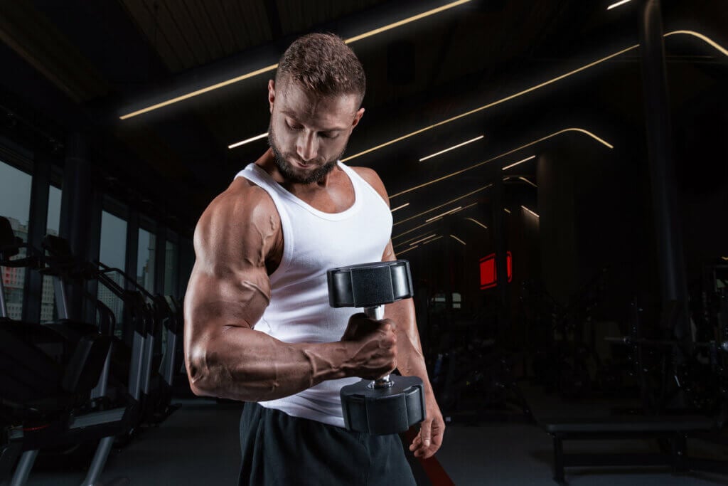 O BRI consegue diferenciar massa magra e gordura de forma mais adequada (Imagem: Andy Gin | Shutterstock)