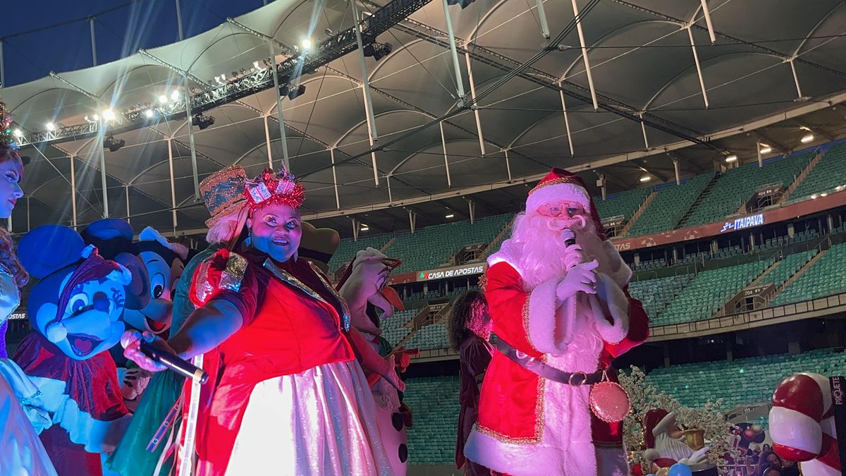 Papai Noel se apresenta na Arena Fonte Nova