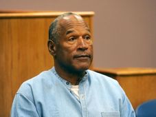 Imagem - Casa, revistas pornôs e até preservativos de O.J. Simpson serão leiloados pra pagar dívidas