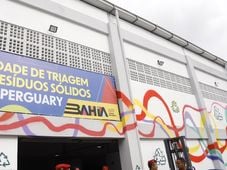 Imagem - Catadores de material reciclável ganham galpão de triagem em Salvador