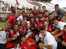 Imagem - Onde está o time que jogou com Vini Jr na base do Flamengo