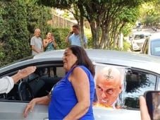 Imagem - Juiz libera filha de militar presa por ofensa racista a agente da PF na casa de Lula