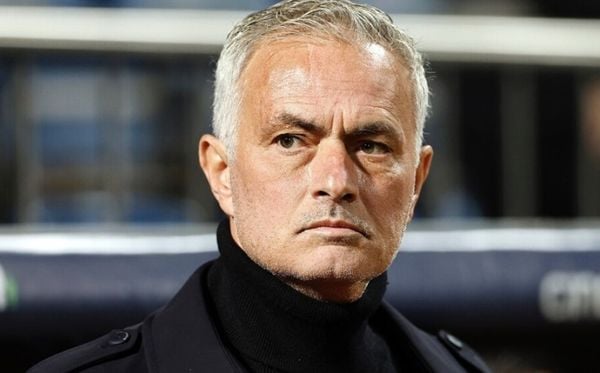 José Mourinho passará por cirurgia em Portugal