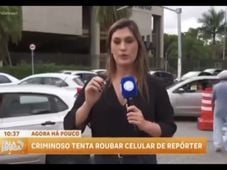 Imagem - Repórter da Record sofre tentativa de assalto durante reportagem; veja vídeo