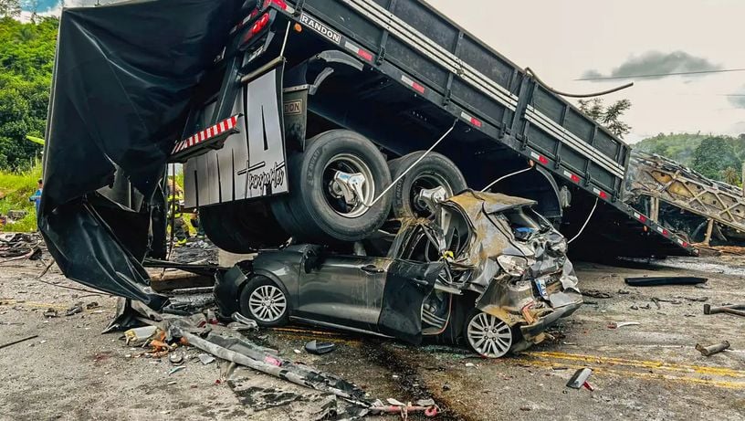 Imagem - Número de vítimas em acidente na BR-116 sobe para 41; motorista de carreta está foragido