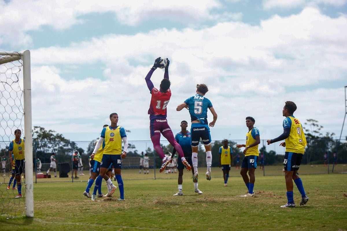 Times de base do Bahia disputaram amistoso no CT Evaristo de Macedo