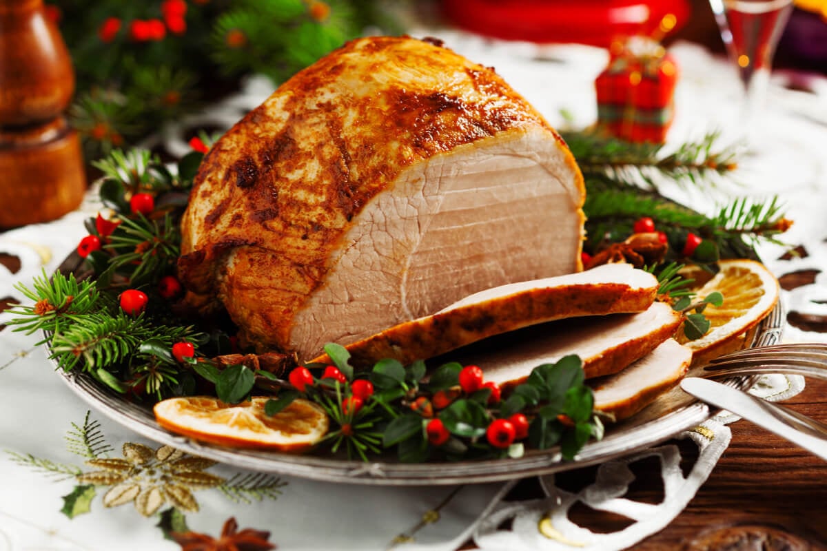 Pernil assado simples (Imagem:  gkrphoto | Shutterstock)