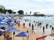 Imagem - Chuvas fortes devem seguir até o final de semana em parte do país, mas Salvador enfrentará até 34°C