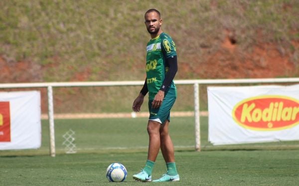 João Victor em treino no Mirassol