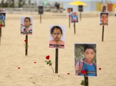 Imagem - ONG denuncia sumiço de fotos de crianças vítimas da violência no Rio