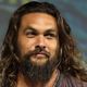 Imagem - Jason Momoa raspa barba após 6 anos e choca fãs com novo visual; veja antes e depois