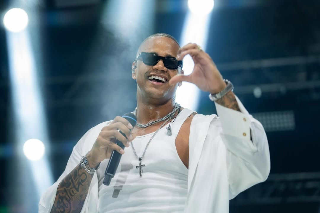 Léo Santana promove uma única edição do Baile da Santinha no dia 10 de janeiro por divulgação