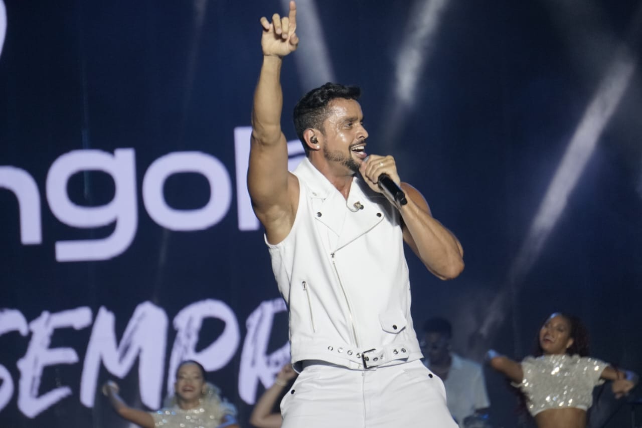 Parangolé por Ana Lucia Albuquerque/CORREIO