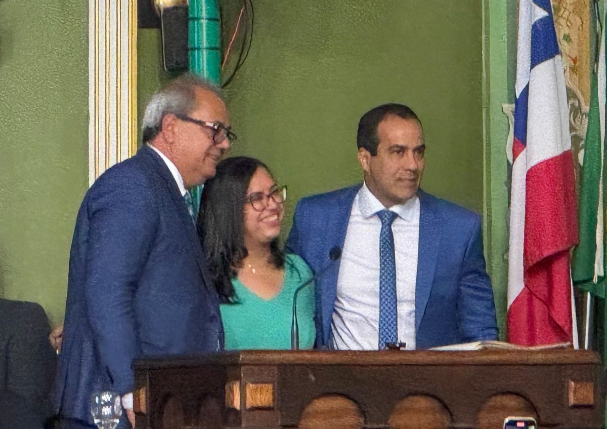 Prefeito durante a posse para segundo mandato