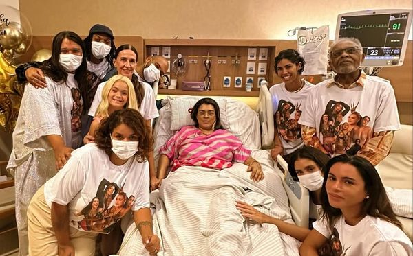 Preta Gil passou Ano Novo cercada de amor