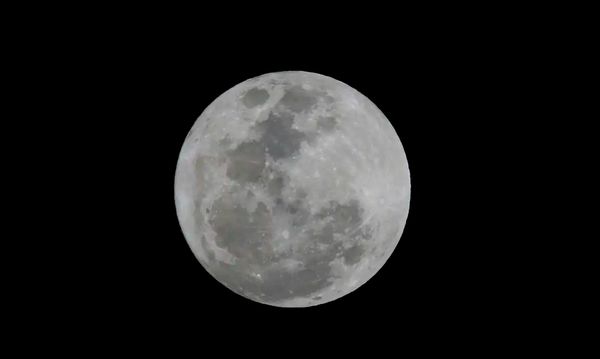 Superlua azul vista em São Paulo