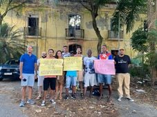 Imagem - Moradores fazem protesto pela revitalização do Solar Boa Vista