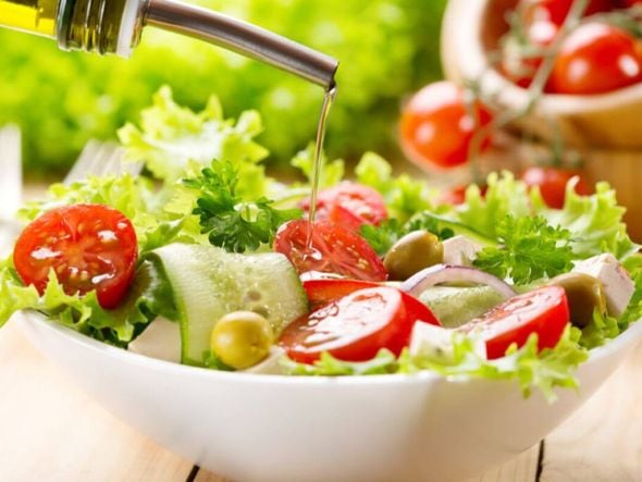 Imagem - 5 saladas refrescantes e leves para o verão