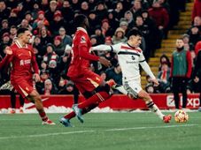 Imagem - Liverpool e Manchester United ficam no empate em 2x2 em clássico eletrizante no Inglês