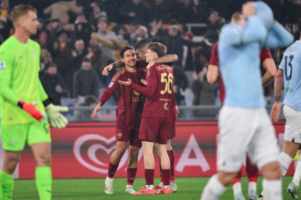 Roma vence clássico italiano por 2x0