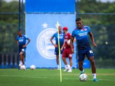 Imagem - Bate-papo e campo: saiba como foi o segundo dia de pré-temporada do Bahia