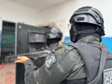 Imagem - Polícia apreende celulares, armas brancas e cordas no Conjunto Penal de Jequié