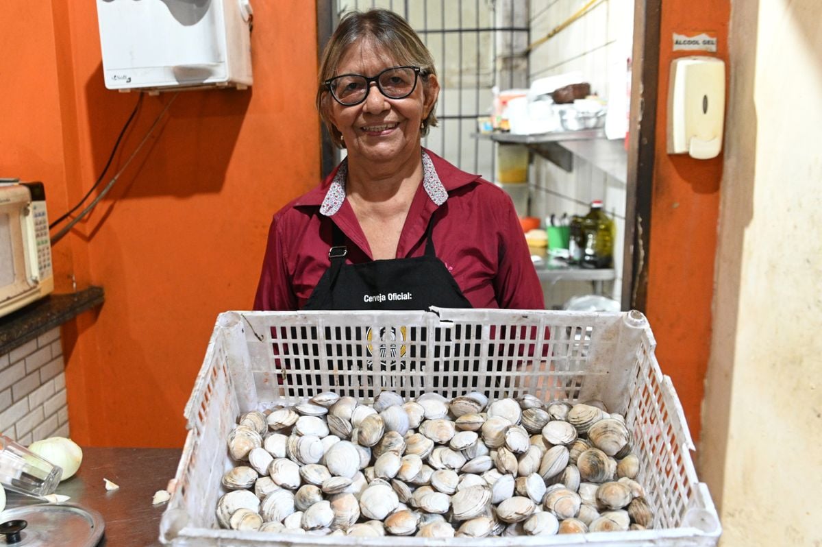 Eliene Cunha, dona do Koisa Nossa, que tem a lambreta como carro chefe