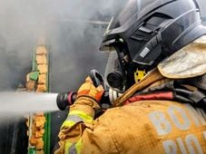 Imagem - Incêndio atinge camelódromo no Rio de Janeiro e fumaça pode ser vista de diversos pontos da cidade