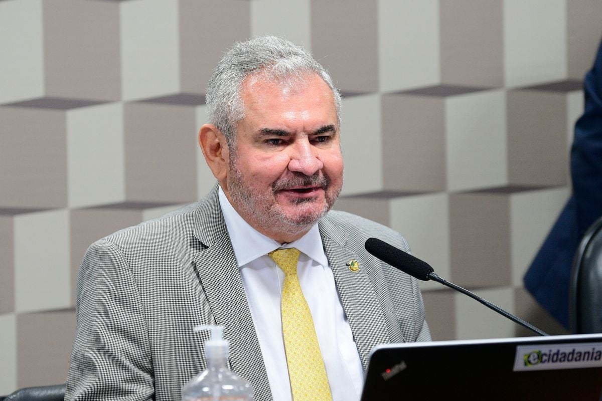 ComissÃ£o de SeguranÃ§a PÃºblica (CSP) realiza audiÃªncia pÃºblica para debater os violentos ataques a escolas no Brasil. Ã mesa, em pronunciamento, senador Angelo Coronel (PSD-BA).Foto: Pedro Franca/AgÃªncia Senado