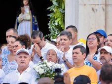 Imagem - Juntos, Bruno Reis e ACM Neto marcam presença na Lavagem do Bonfim