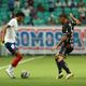 Imagem - Bahia desperdiça chances, leva golaço e perde do Atlético de Alagoinhas na Fonte Nova