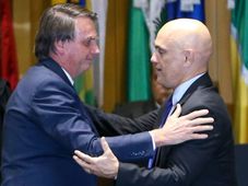 Imagem - Em primeiro encontro com Alexandre de Moraes, Bolsonaro diz que 'não vai lacrar'