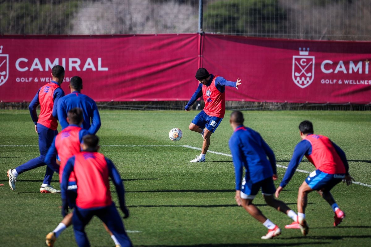 Bahia durante treino de pré-temporada em Girona, na Espanha