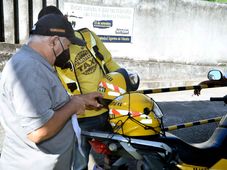 Imagem - Mototáxis passam por vistoria em Salvador