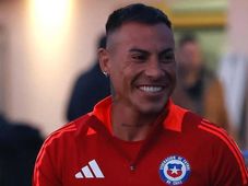 Imagem - Clube do Uruguai dá chapéu no Vitória e anuncia Eduardo Vargas