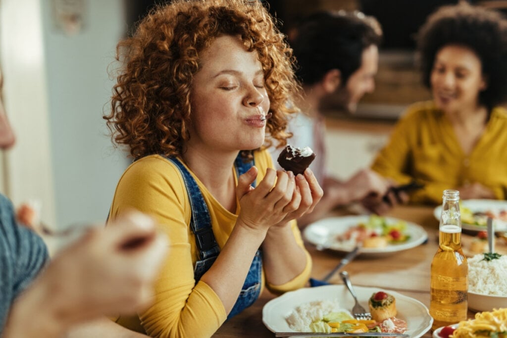 A ausência de carboidrato pode afetar a saúde mental (Imagem: Drazen Zigic | Shutterstock)